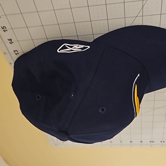 Chargers fitted 7 5/8 onfield cap Vintage if worn maybe once - Picture 2 of 7